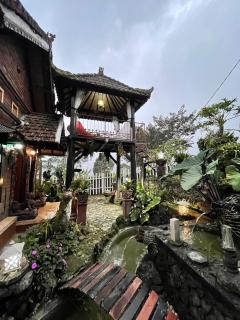 Cozy Private Vintage Cottage near Lake - 7