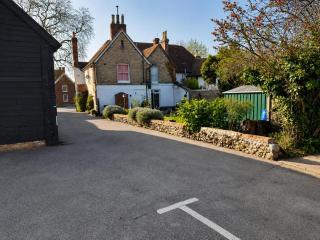The George and Dragon Inn - 3