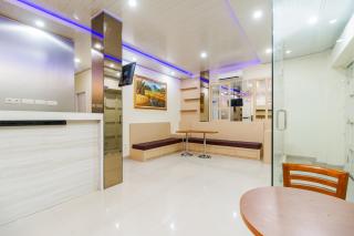 RedDoorz Plus near RS RK Charitas 2 Palembang - 2