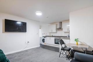 Studio Apartment Fully Equipeed with WiFi and Netflix - 4