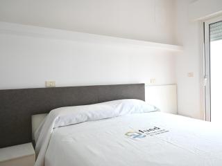 N324 - Numana, luminoso bilocale con piscina privata e giardino - 1