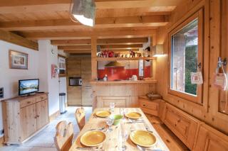 Family chalet with terrace and garden in Chamonix - 9