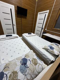 Everest Family Hostel - 5
