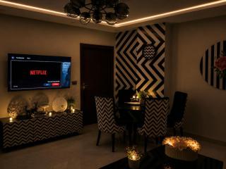 Spacious 1BR Bahria Phase 7 Gym Self-Checkin - 0