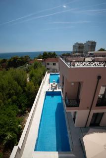 Luxury Apartment with Shared Pools - Evianamar III - 1
