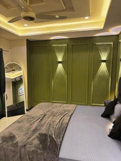 Luxury 1BHK Free WiFi H-13 Islamabad - 1