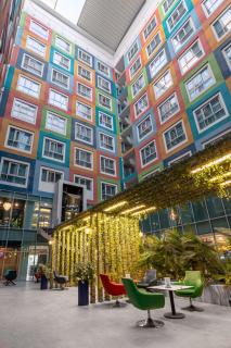 Central Inn Al Sadd Suites Hotels - 7