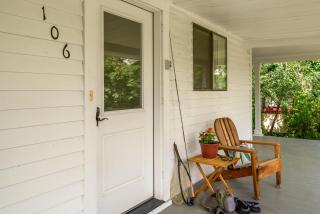 7th Street Bungalow - 8