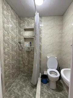 Red-N House - 8