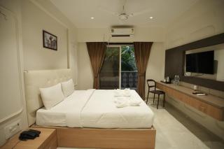 The Grand Leela Resort - 6