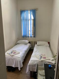 R&r HOSTEL - 2