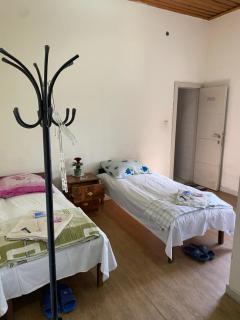 R&r HOSTEL - 1