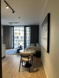 Waterfall executive Apartment - 7