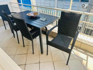 Brown Balcony Suite No 1, Piraeus Port - 7