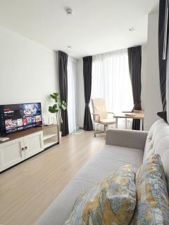 Top Floor Corner 1BR The Base Central Phuket - 0