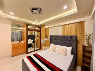 2 Condo Units Across Burnham Park - Baguio Transient - With Veranda - 3