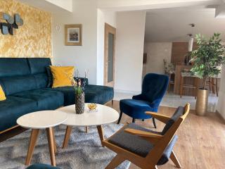 ANDREA, Premium three bedroom apartment, entire floor - 9