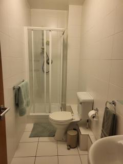 Calm Seaside Apartment - 2