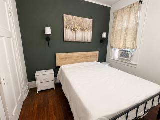 Renovated 3BR Detroit Home | Sleeps 6 - 2