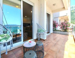 2bd Kalamper Vista Apt with Sea Views and Shared Pool - 7