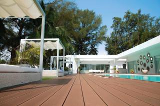 Pearl Luxury 3 Bedroom Beach House - 5