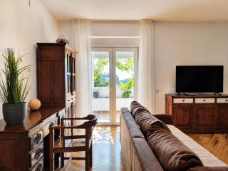 F13 Apartment - 5