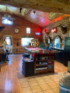 Emerson Cozy Cabin - 4
