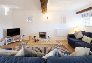 The Granary Beamed ground floor apartment near sea - 6
