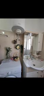 Stylish Beach Apartment Golem - 4