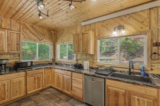Ponderosa Suite at Ten Stone Lodge - 4