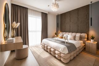 WALK TO AND VIEW ON MARINA CIRCUIT - 1BDR F1 Yas Island with F1 & Ferrari World Stunning Views - 0