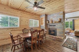 The Hill View Suite at Ten Stone Lodge - 2