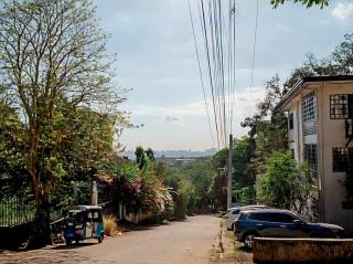Cozy Antipolo Condo Staycation WiFi Free Parking - 7