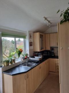 Beautiful ground floor 2 bed flat - 3