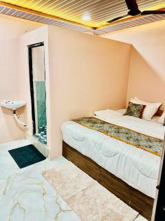 Hotel Avigatkabir sanwer - 5