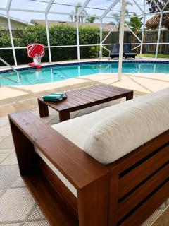 Saltwater Pool - Walk to Beach, Pier, Ron Jon - 0