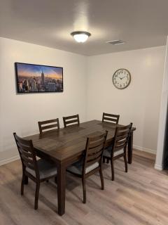 Prime Location Near Hospital & Restaurants - 3