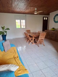 Grande Villa Tropicale au Robert avec Vue Mer, Terrasse, Clim - 4