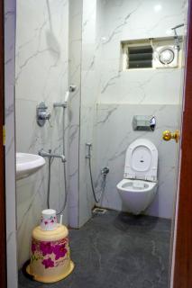 Alexa Hotel & Restaurant - 2