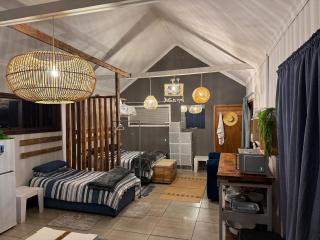 Blue Lagoon 4x4 Cottage - 8