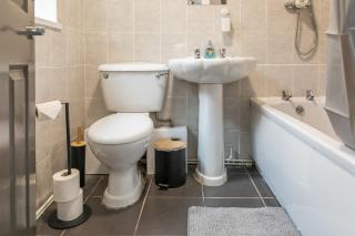 Haydock Contractor House, 2-Bed, Easy M6 Access - 2