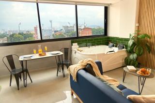 Rosa Negra Luxury Suite w/ Jacuzzi Near Stadium - 5