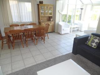 Bungalow in Breskens near Beach and Lighthouse - 8