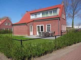 House in Netherlands for 8 with Modern Comfort - 0