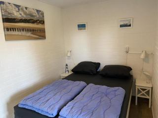 Bright Holiday Home Near Beach - 7