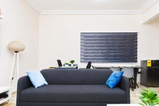 East Legon Luxury Stay - AC, Wifi, Netflix - 7