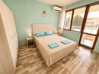 Glarus Apartment - 300meters from the beach - 2