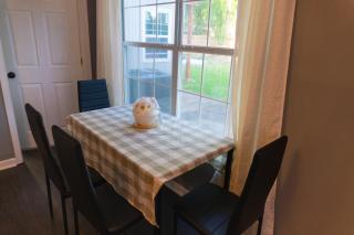 Atlanta Modern 2BR Suite Near Stadium and Marta - 2