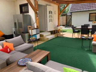 Lake Balaton Family with 3 bedrooms and private beach , private parking - 9