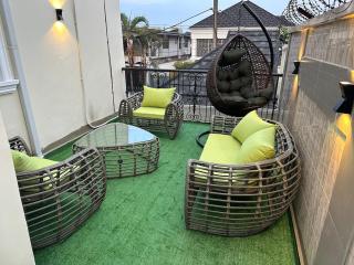 Premium Mainland Villa - 1